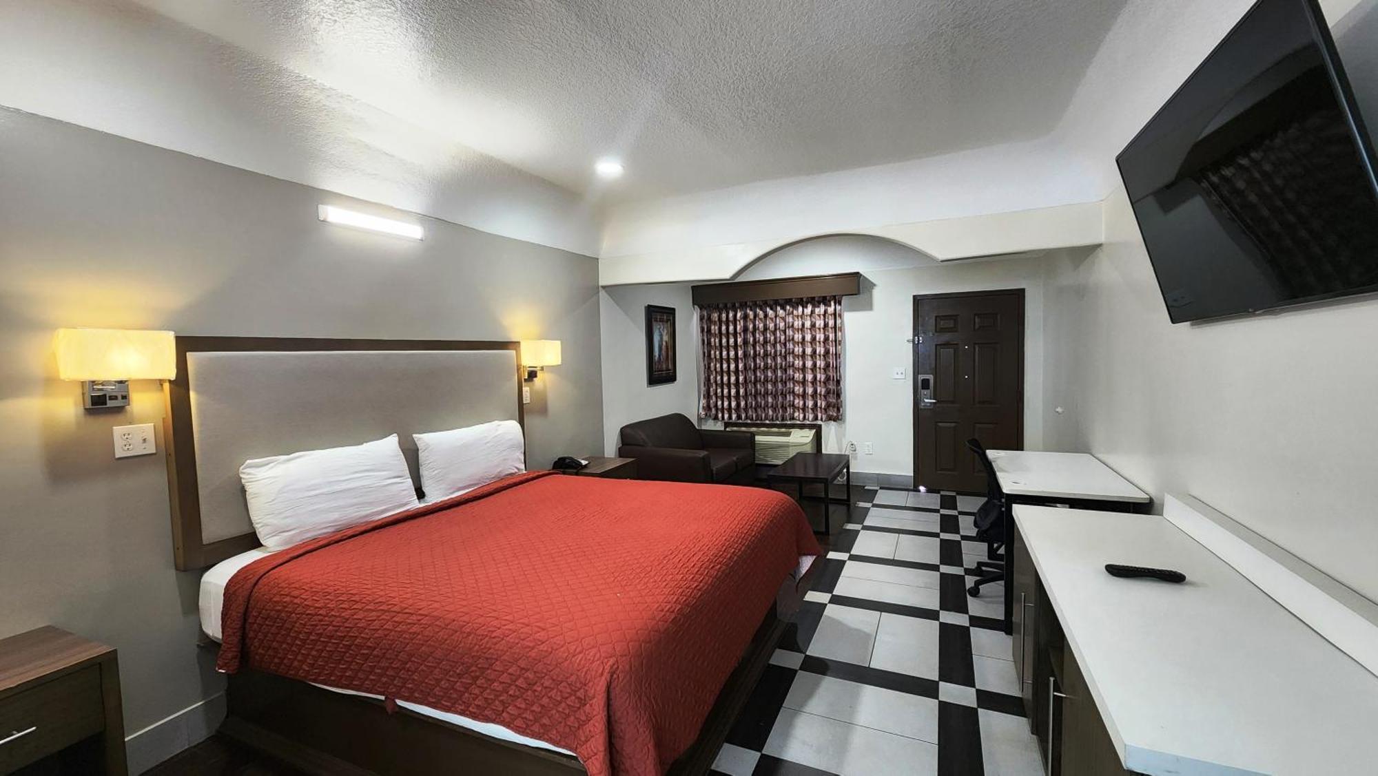 Scottish Inn & Suites Sam Houston Parkway Zewnętrze zdjęcie