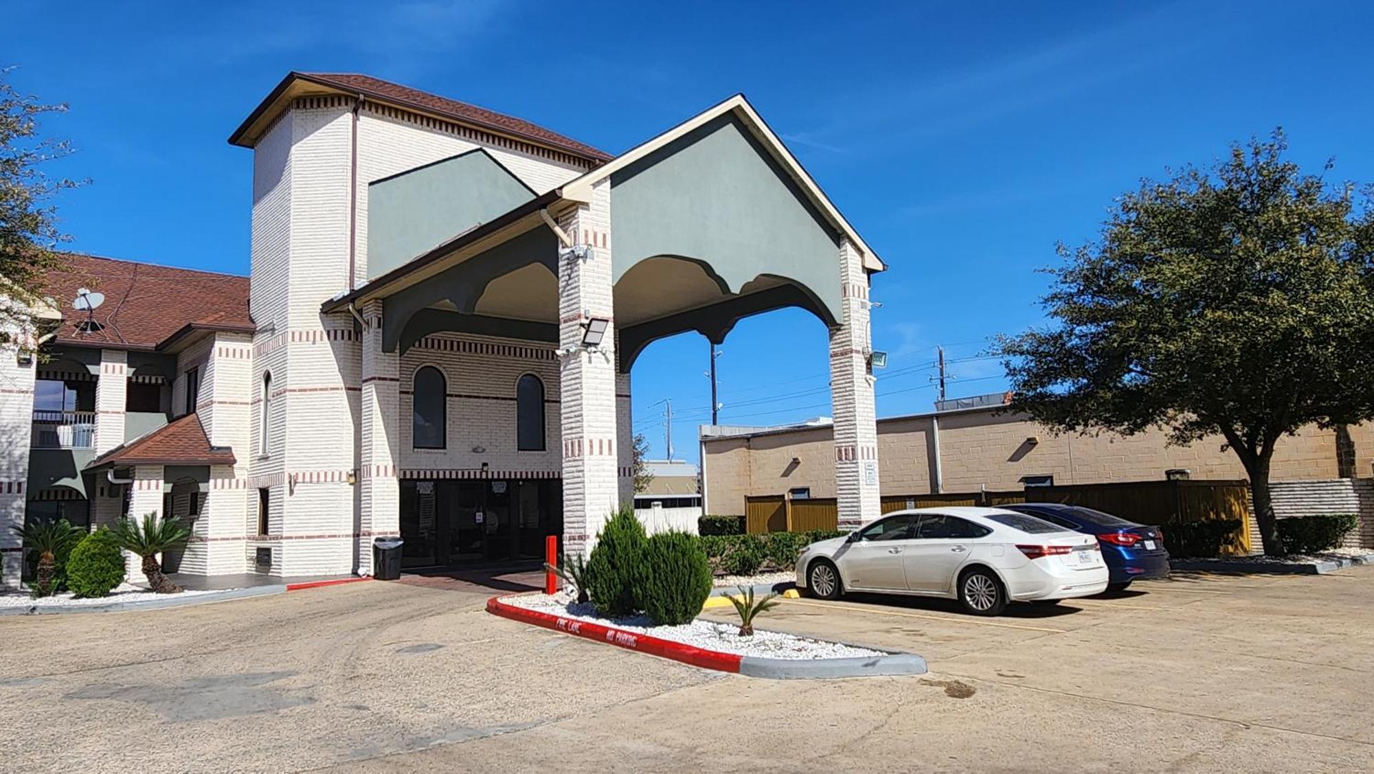 Scottish Inn & Suites Sam Houston Parkway Zewnętrze zdjęcie